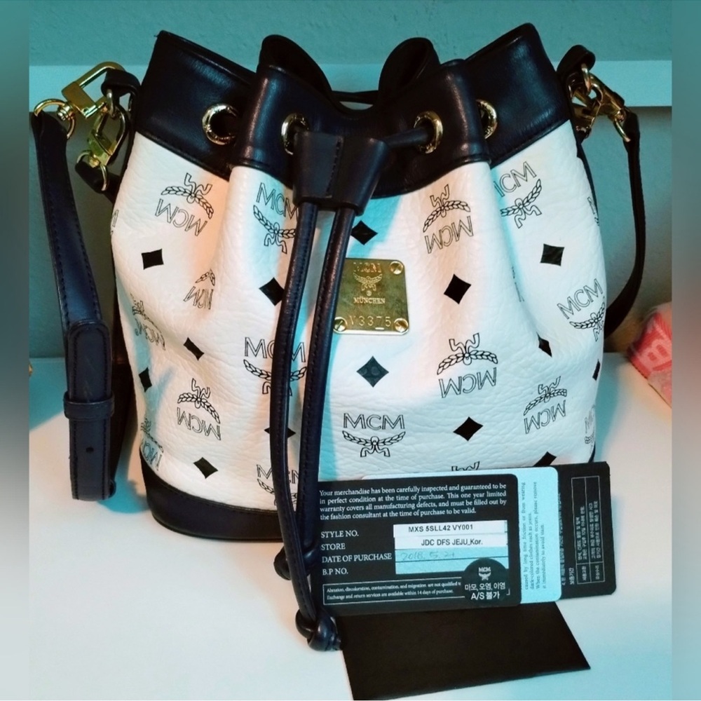 MCM Heritage Visetos Drawstring Bucket Bag EUC AUTHENTIC Registration Paperwork